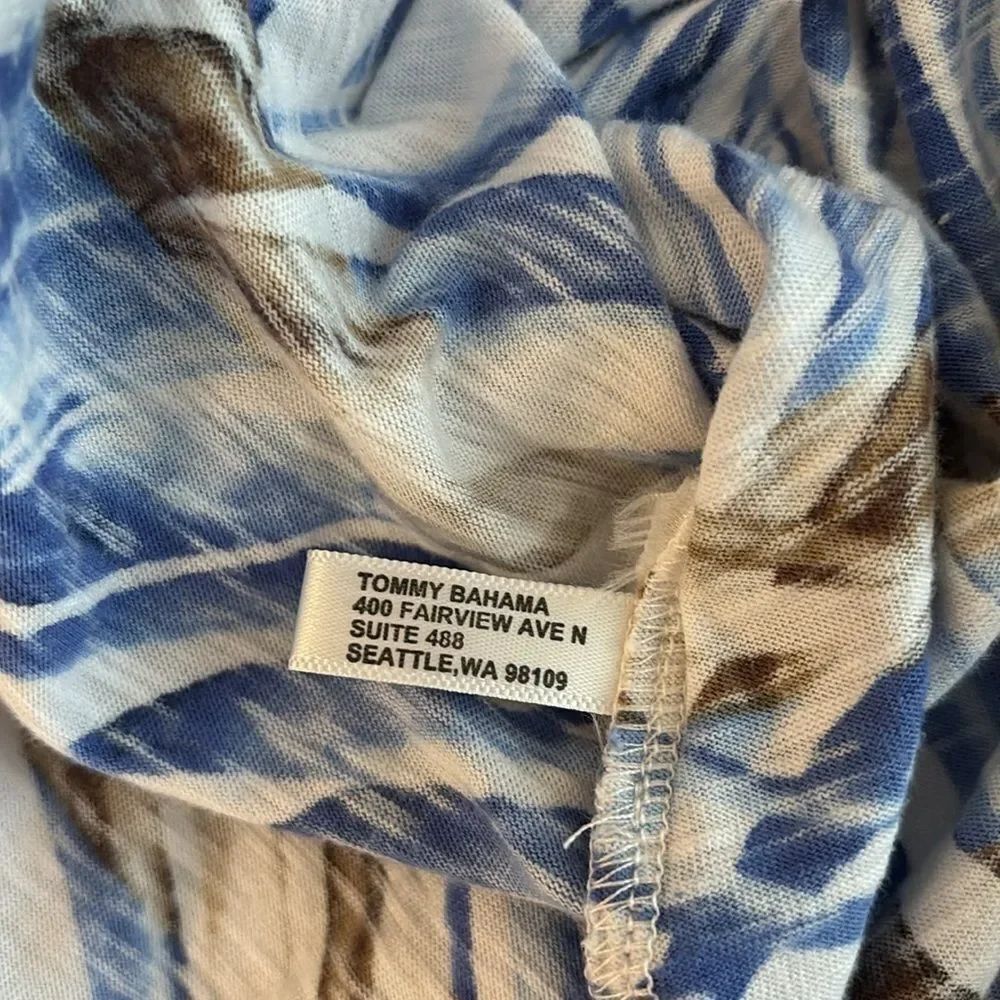 Tommy Bahama Women's Mai Le Lei Button Down Shirt - Picture 5 of 6